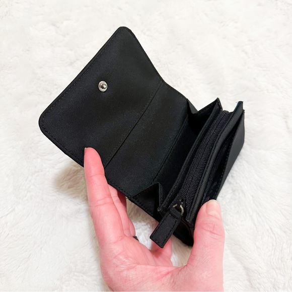 Y2K Vintage Nylon Wallet by Guess - Picture 3 of 5